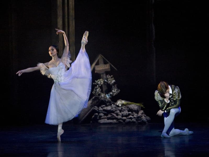 Birmingham Royal Ballet: Giselle gallery image