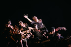 Cloud Gate Dance Theatre of Taiwan — 13 Tongues & Dust gallery image