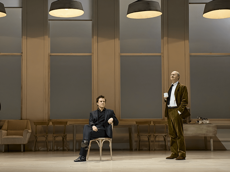 Johnny Flynn (Richard Burton) and Mark Gatiss (Sir John Gielgud) in The Motive and the Cue at the National Theatre. Photo by Mark Douet I80A3961 (2)-min