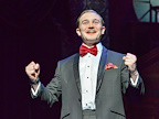 Production image of The Play That Goes Wrong 2023/24 cast for The Play That Goes Wrong.