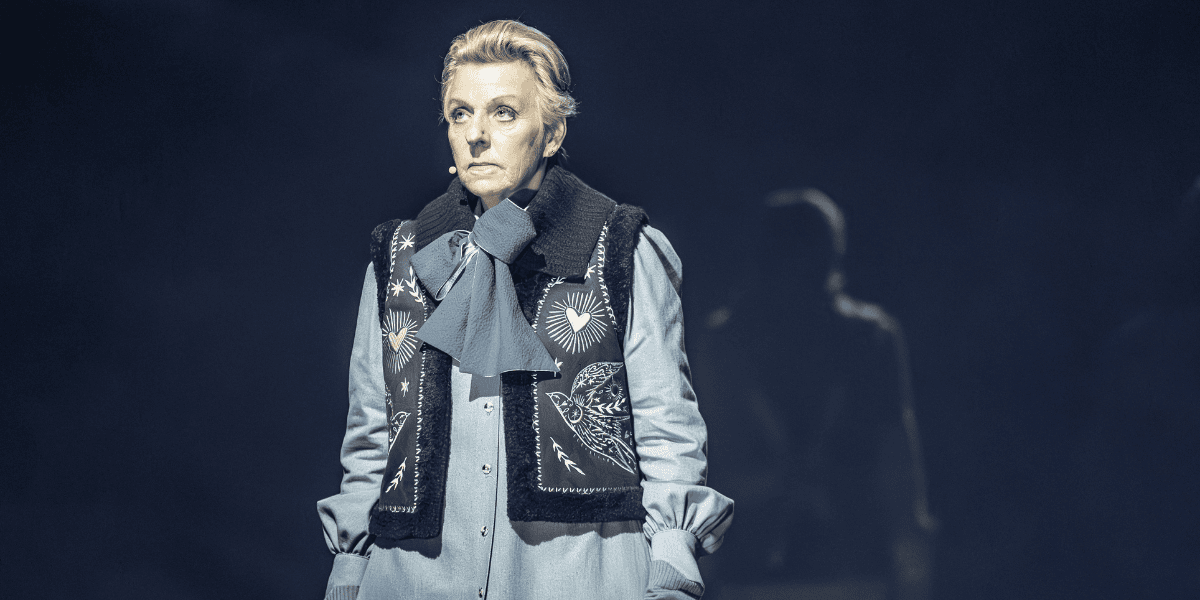 Sigourney Weaver stars in Jamie Llyod 's The Tempest at Theatre Royal Drury Lane