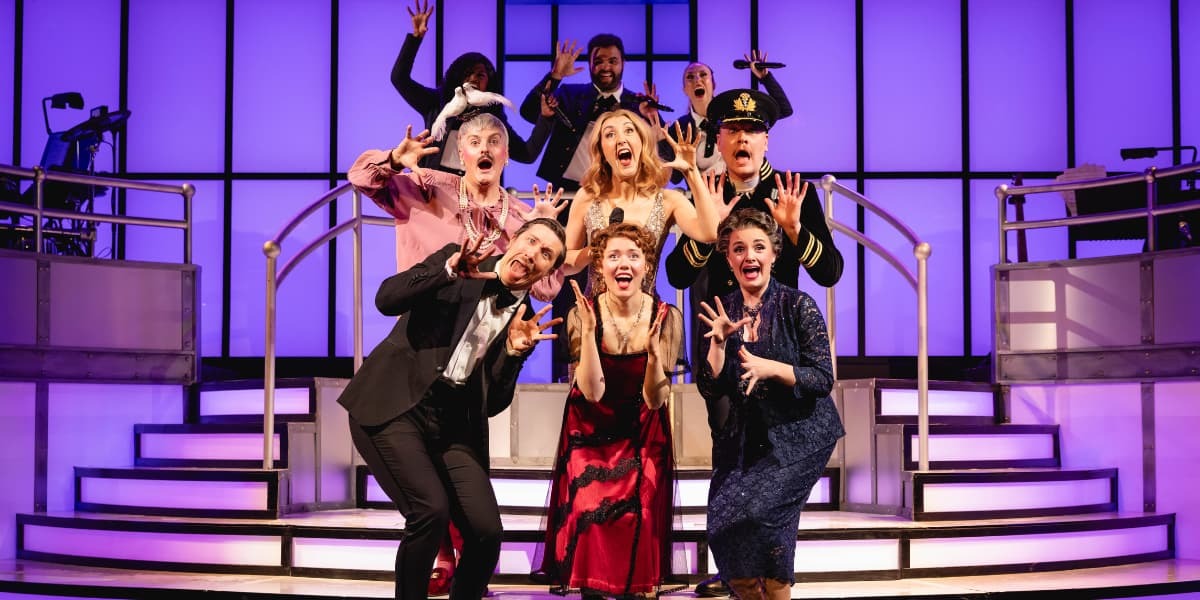 Titanique The Musical , London Theatre Direct Production Pictures.