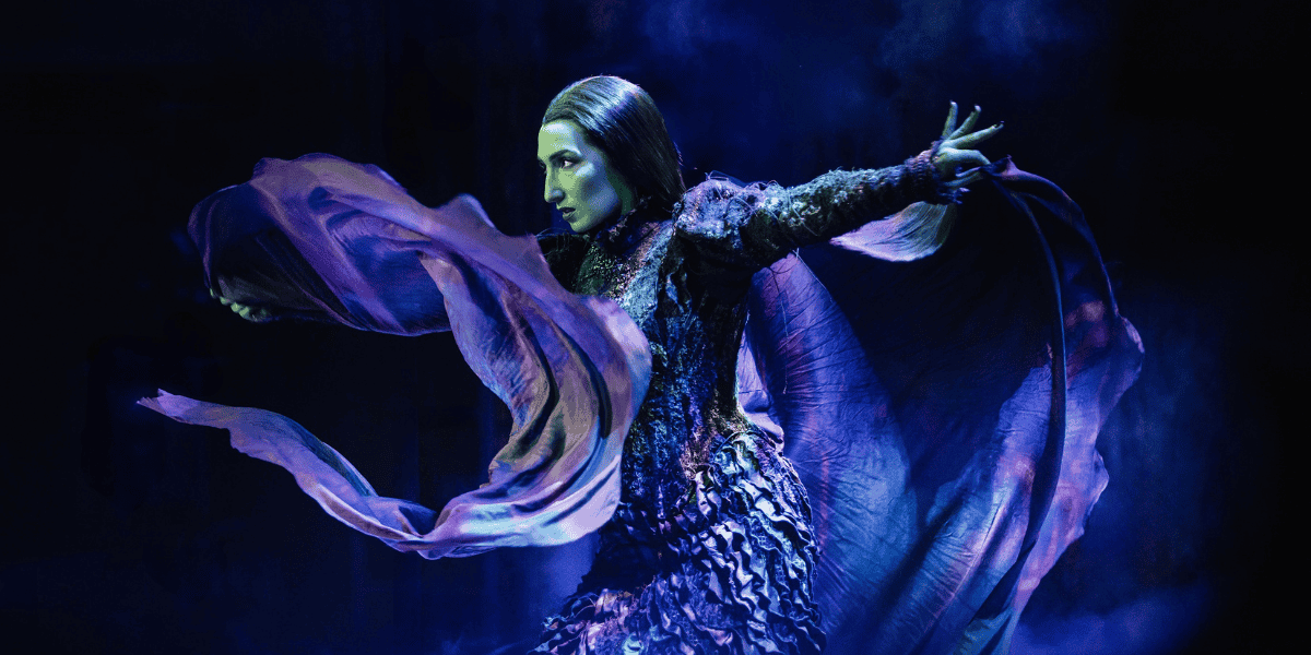 Theatre Blog Of The Month: The Beauty Of Theatre #BeautyOfTheatre