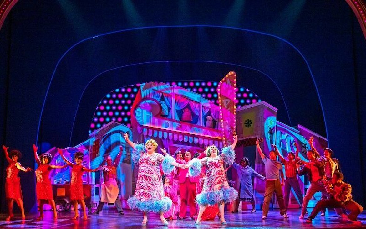 Gallery Hairspray Musical production images released! London Theatre