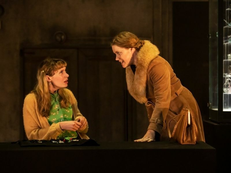 Production image of Lizzie Annis and Amy Adams in The Glass Menagerie | By Johan Persson