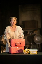 Production image of Amy Adams in The Glass Menagerie | By Johan Persson 