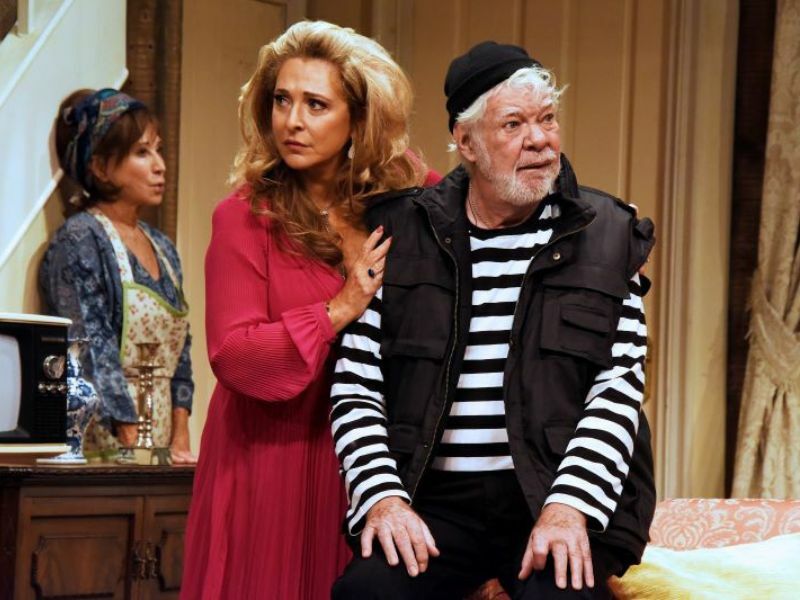 NOISES OFF - Felicity Kendal (Dotty), Tracy-Ann Oberman (Belinda) & Matthew Kelly (Selsdon) © Nobby Clark