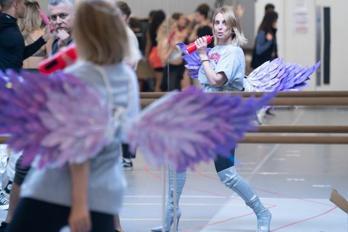 See Louise Redknapp in rehearsals for Grease London Theatre Direct