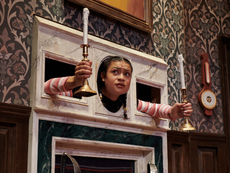 The play that goes wrong, stuck in the wall.