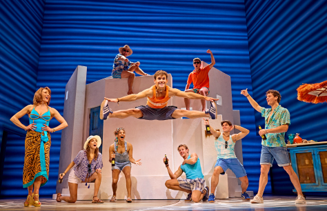 First look at the new cast of MAMMA MIA!